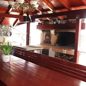 Mira Apartman